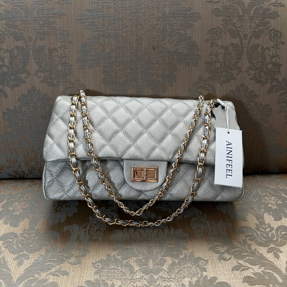 NWT Ainifeel Caviar/Pebble Leather “Chanel Style” Handbag includes dust bag.